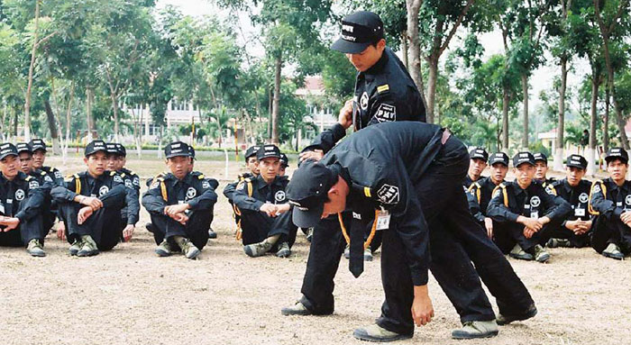 Dịch vụ vệ sĩ giá rẻ tại Hà Nội